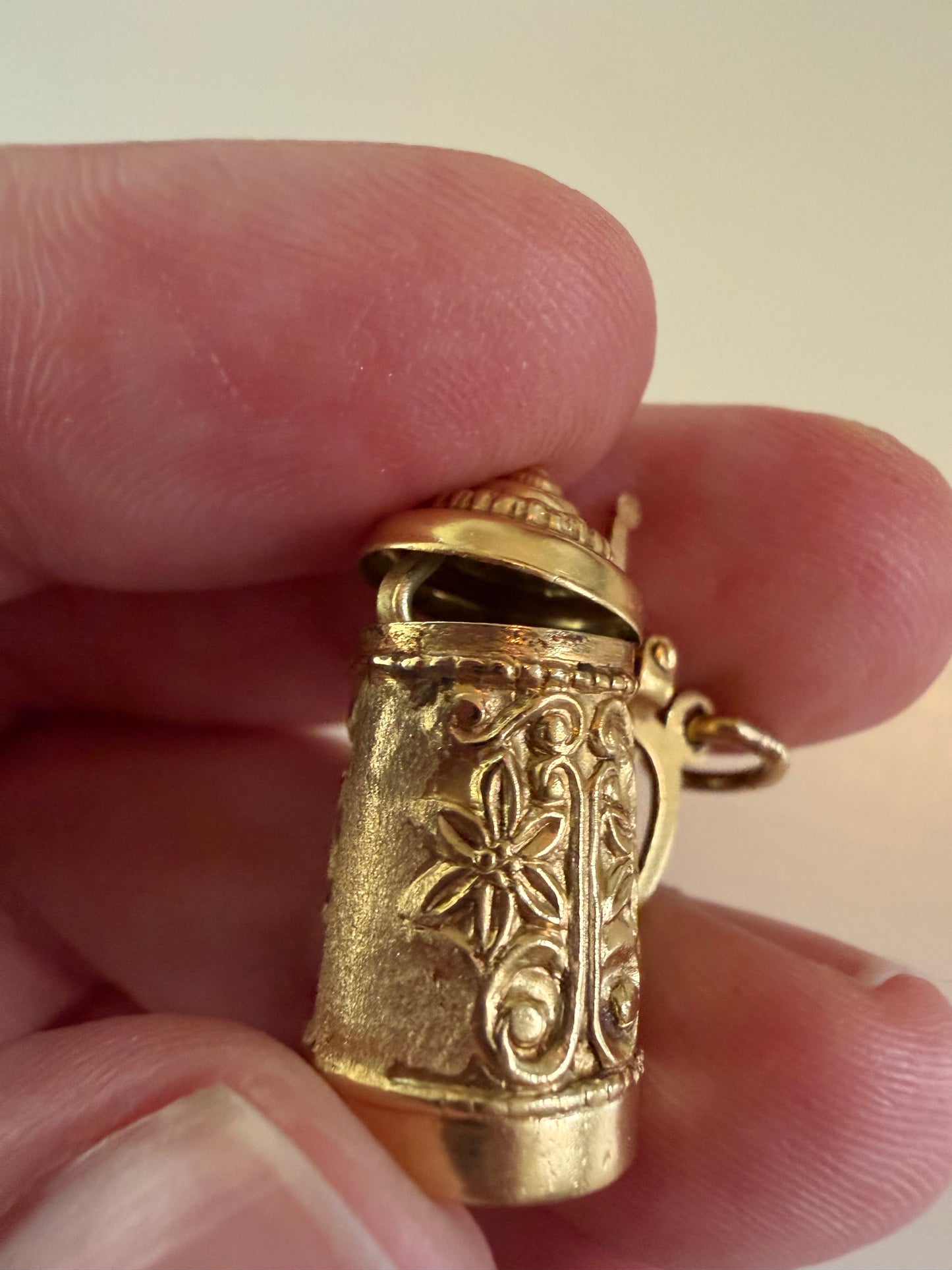 18k Articulated Beer Stein