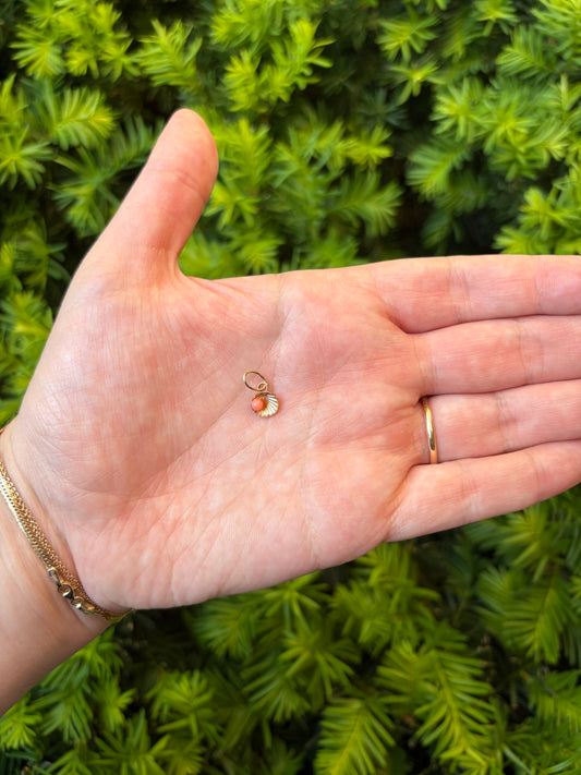 14k Shell Charm