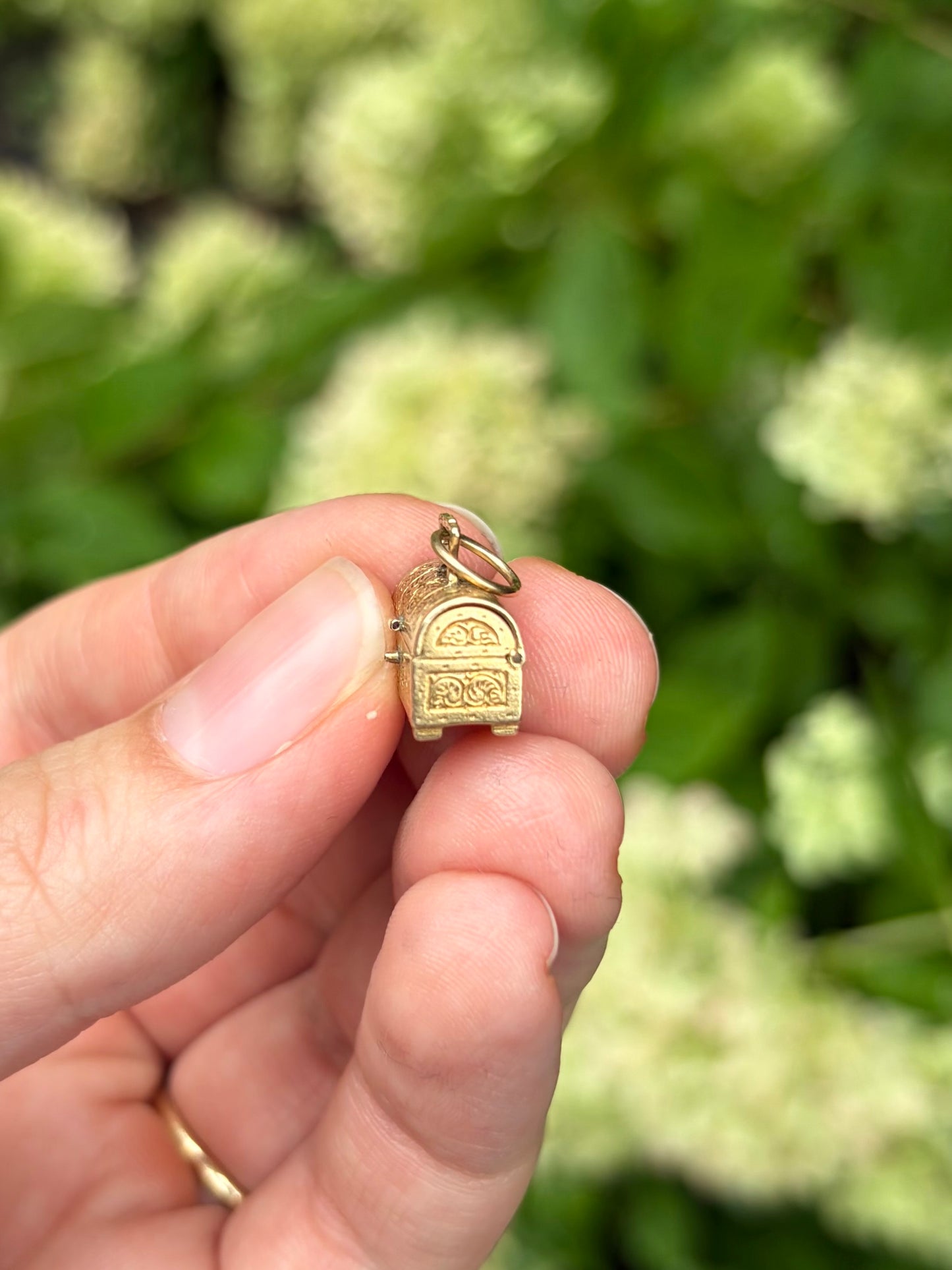 9k Articulated Treasure Chest