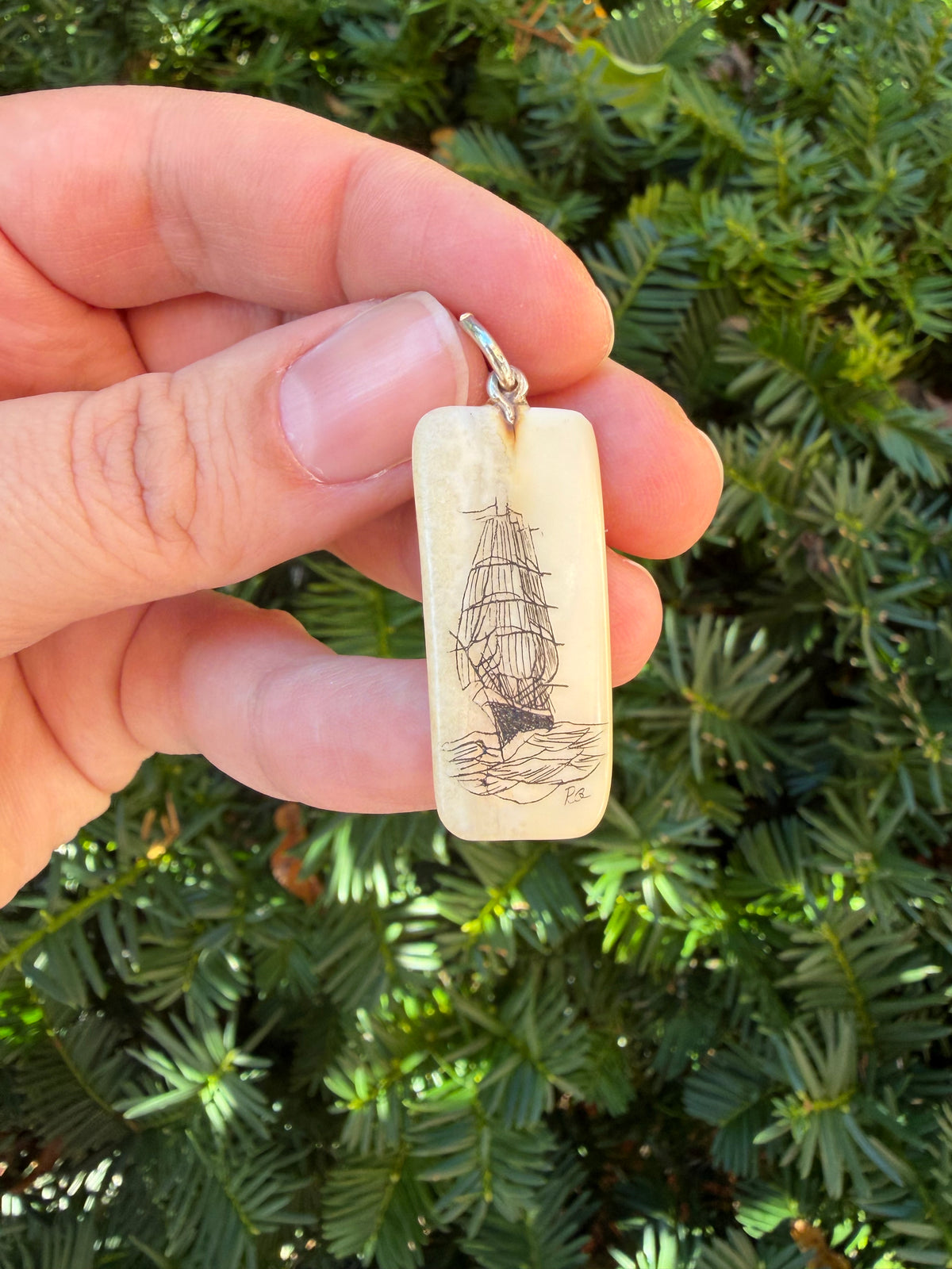 Vintage Scrimshaw Pendant
