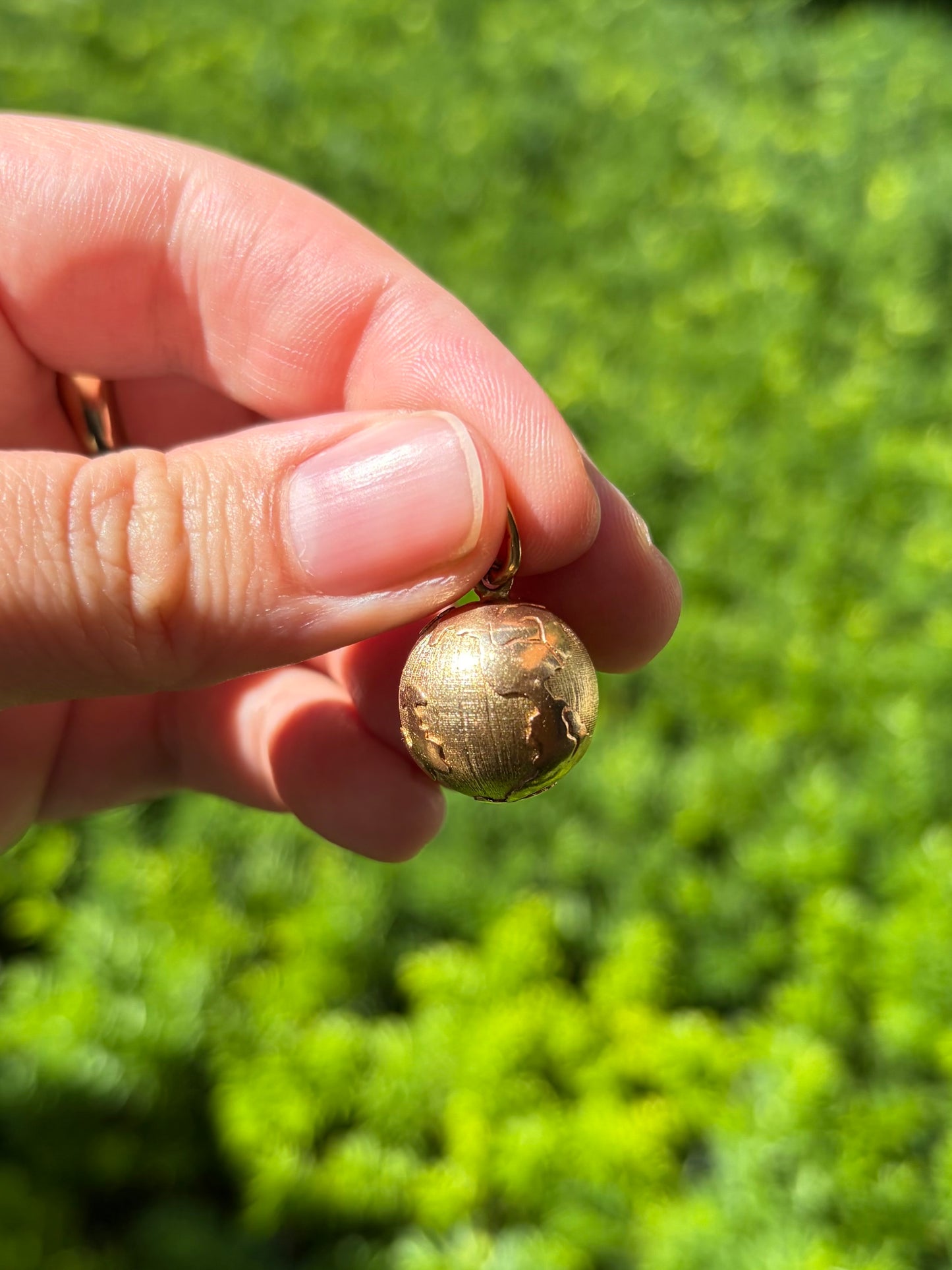 14k Globe Charm