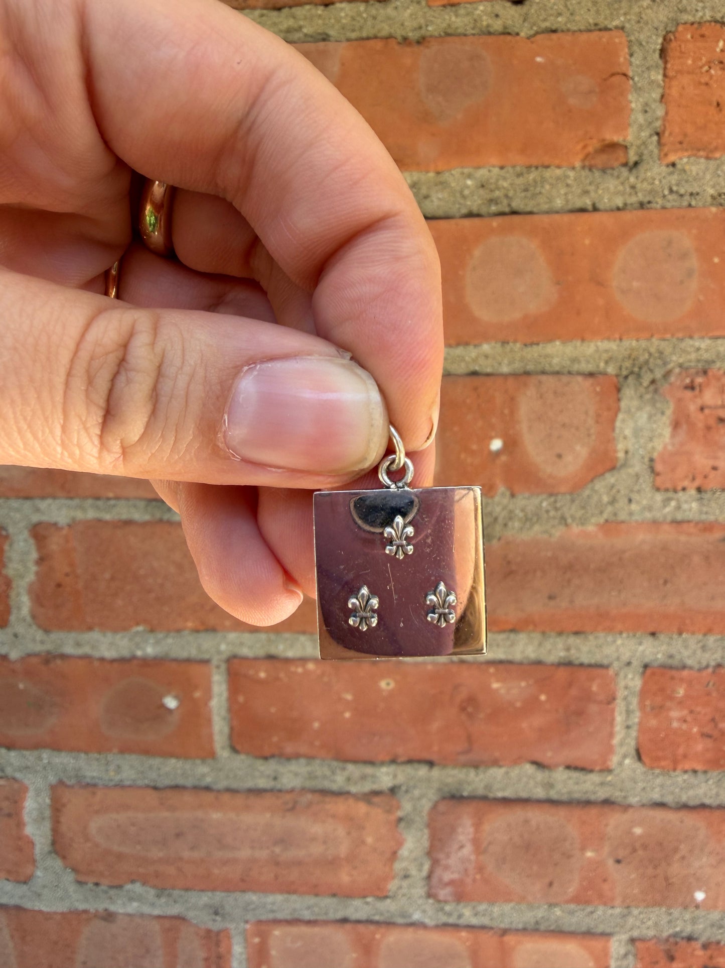 Fleur De Lis Charm