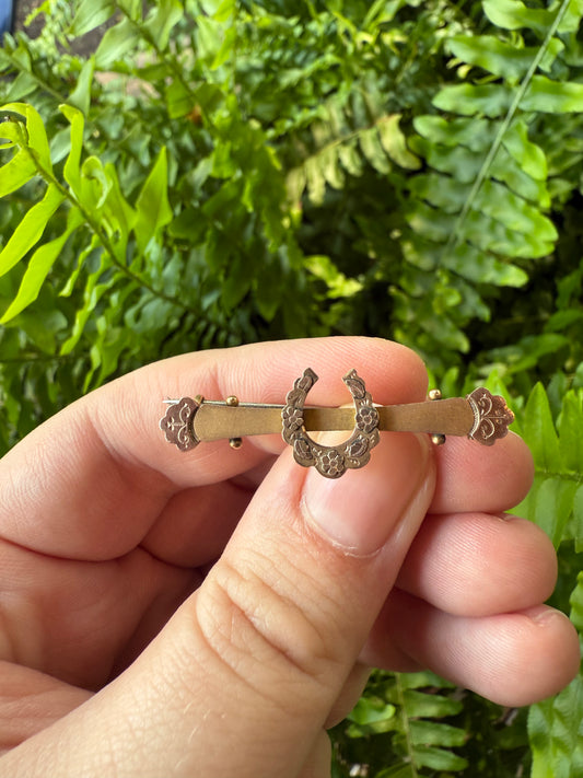 Antique Victorian 9k Gold Horseshoe Bar Pin