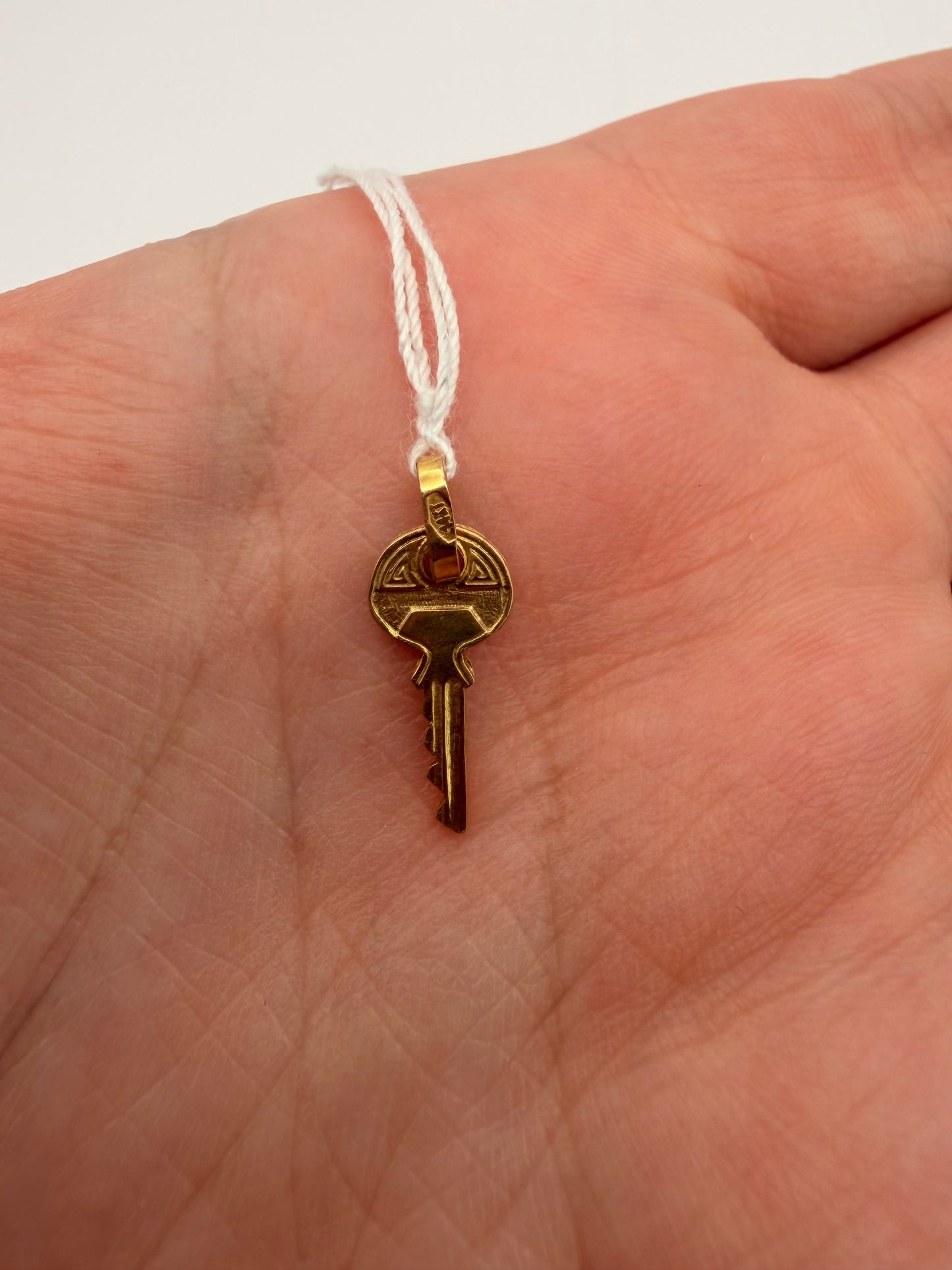 14k Key