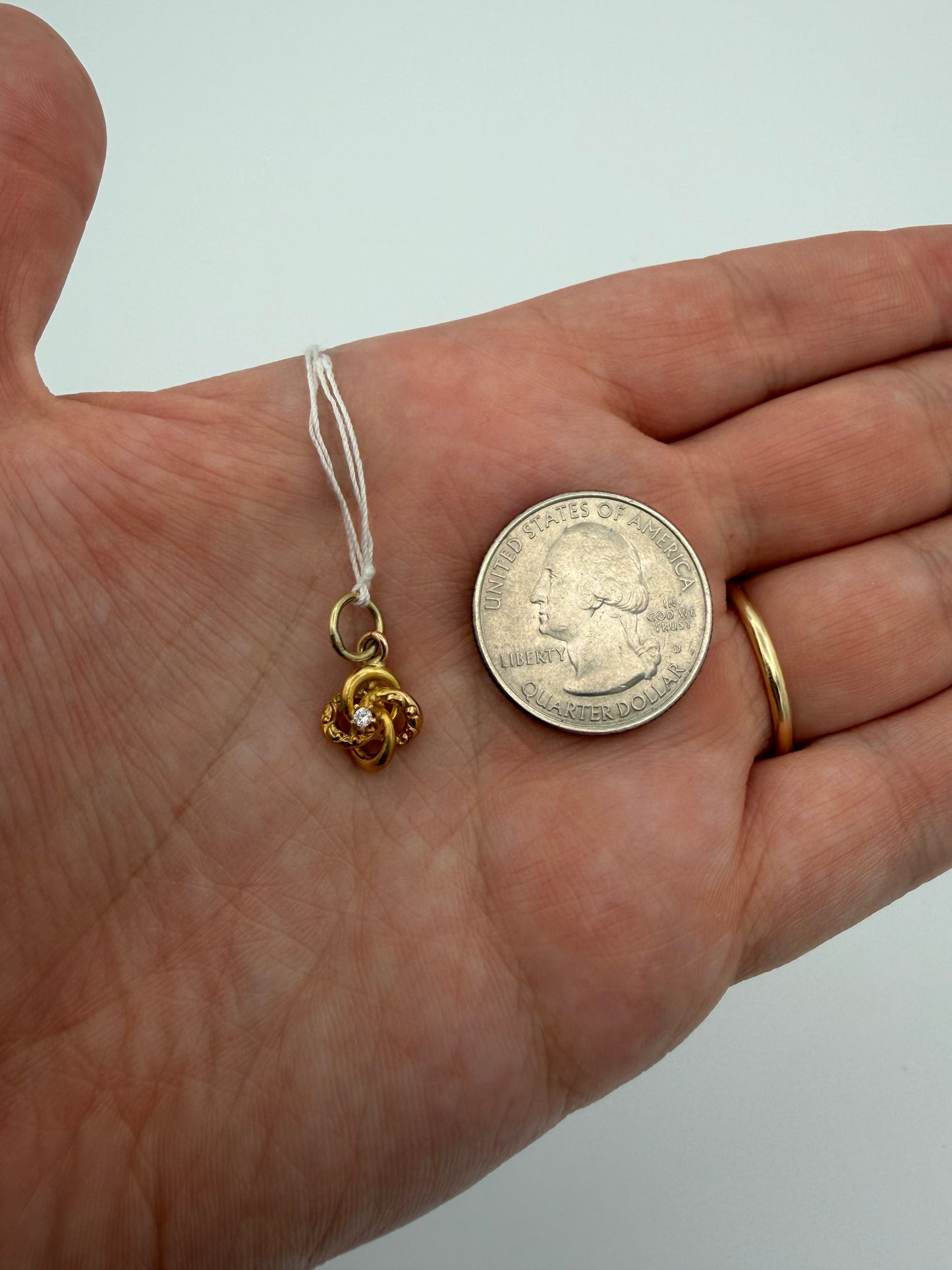 18k Knot