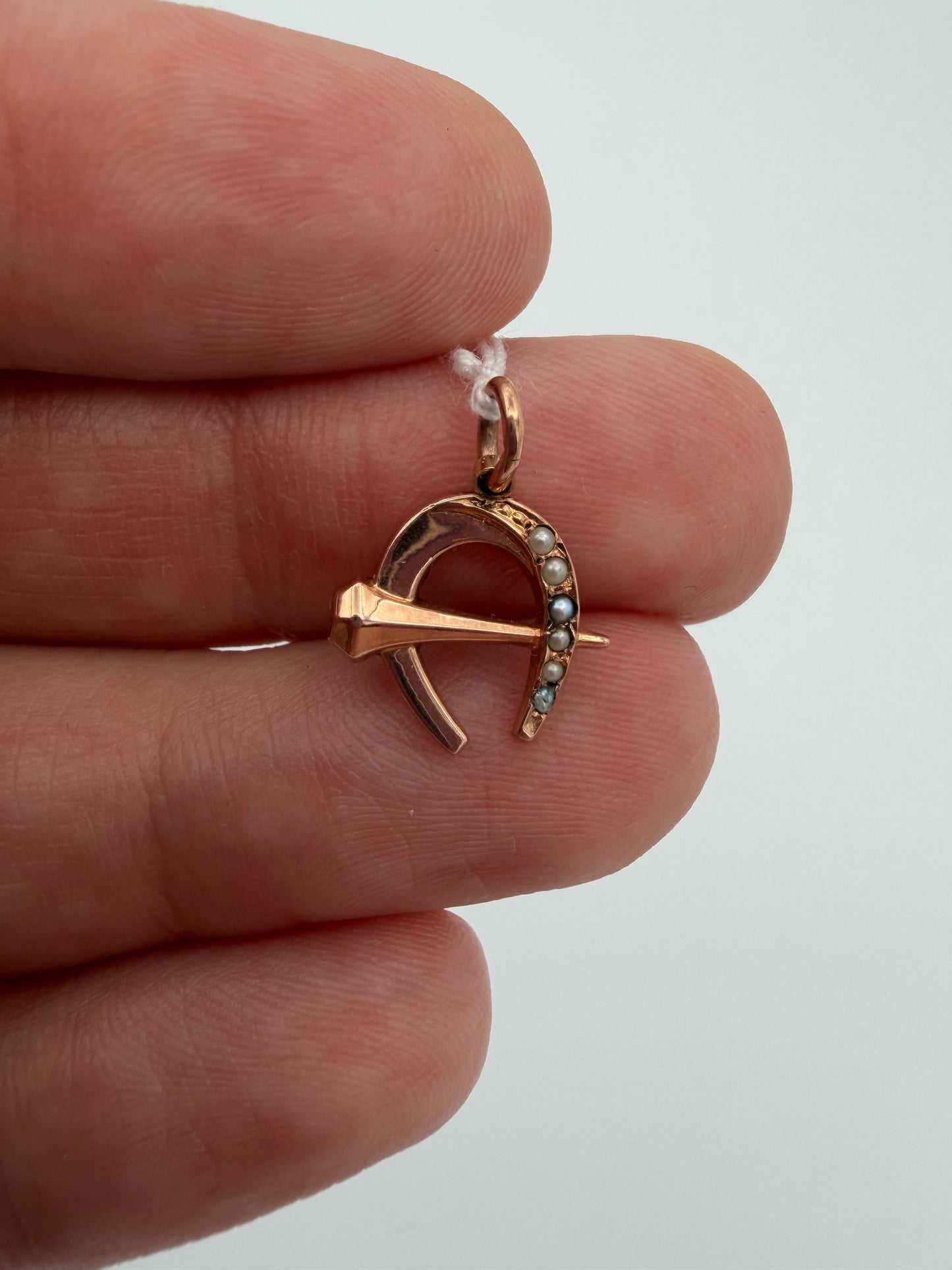 10k Horseshoe with Pearls