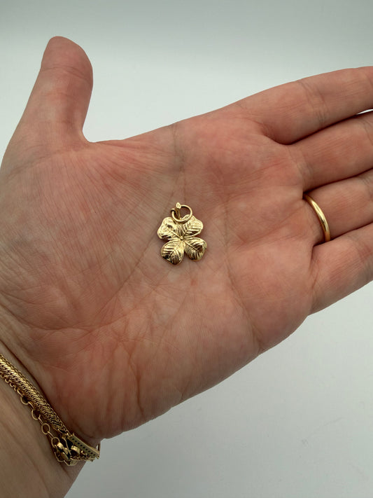 9k Four Leaf Clover