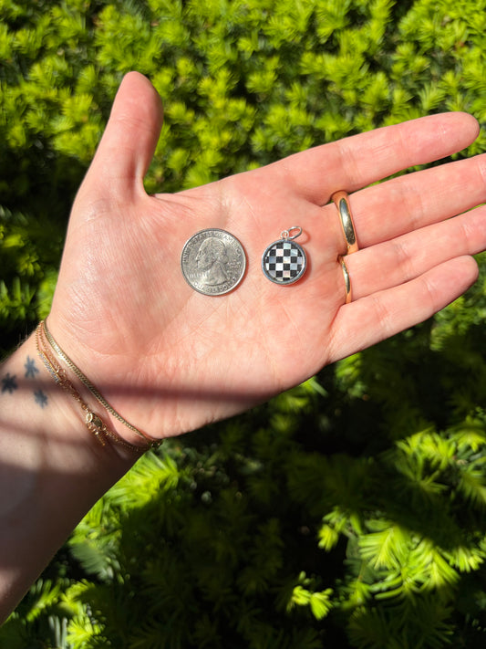 Large Circle Checkerboard