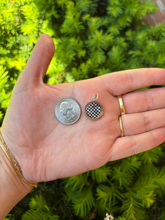 Small Check Circle Checkerboard